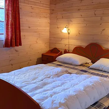 3 Bedroom Lovely In Straumgjerde Casa vacanze *
