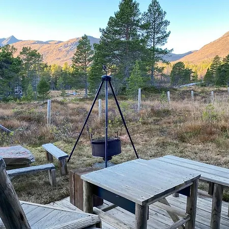 3 Bedroom Lovely In Straumgjerde Casa vacanze Brunstad