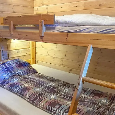 3 Bedroom Lovely In Straumgjerde Casa vacanze Brunstad