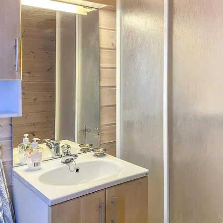 3 Bedroom Lovely In Straumgjerde Casa vacanze *